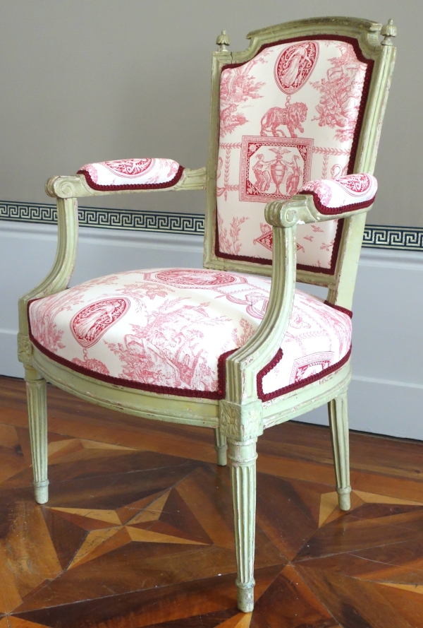 Set of lacquered wood cabriolet armchairs, Louis XVI period, late 18th century