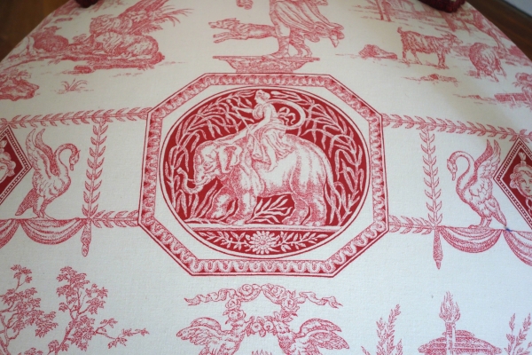 Set of lacquered wood cabriolet armchairs, Louis XVI period, late 18th century