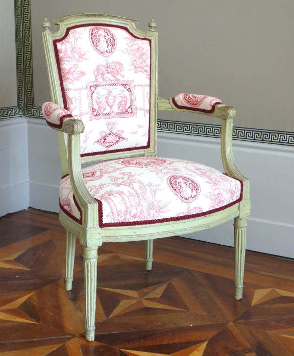 Set of lacquered wood cabriolet armchairs, Louis XVI period, late 18th century