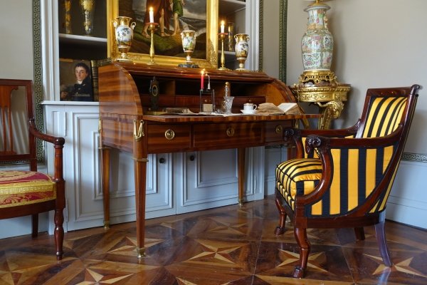 Empire mahogany bergere / desk armchair attributed to Jacob Frères