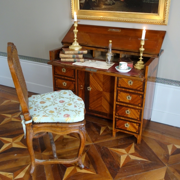 Louis XV caned chair, 18th century circa 1740 - 1750