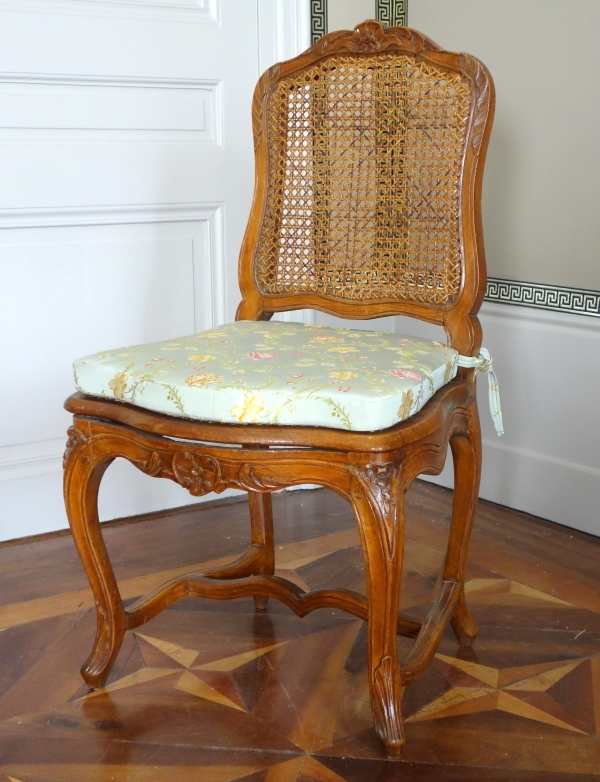 Louis XV caned chair, 18th century circa 1740 - 1750