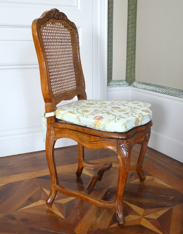 Louis XV caned chair, 18th century circa 1740 - 1750