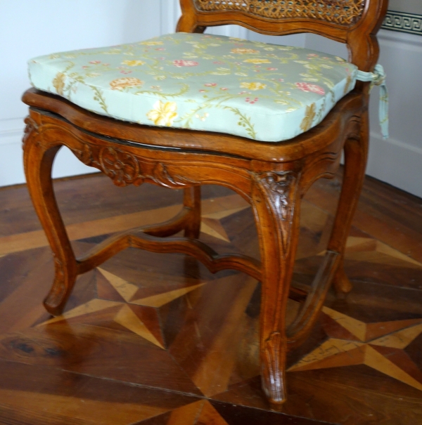 Louis XV caned chair, 18th century circa 1740 - 1750