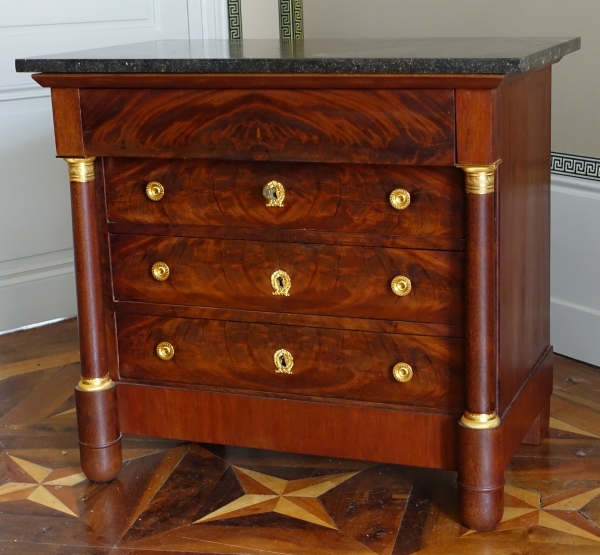 Commode Empire pour enfant, acajou et bronze doré - 85cm x 53cm x 76,5cm