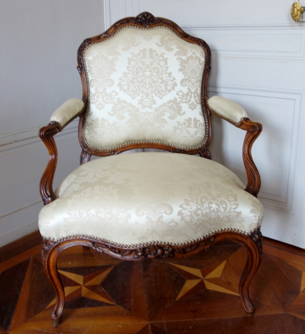 Louis XV walnut armchair attributed to Pierre Nogaret - 18th century circa 1850