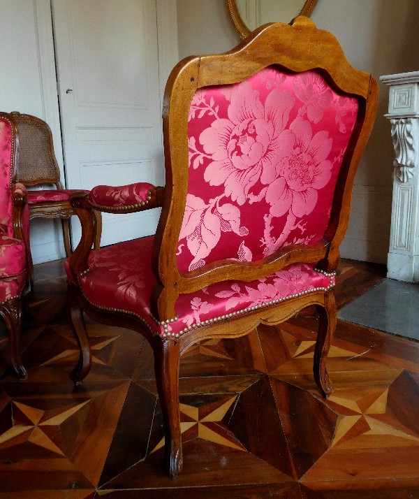 Louis XV walnut armchair, 18th century