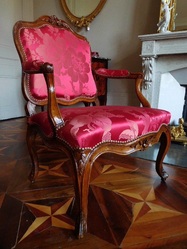 Louis XV walnut armchair, 18th century