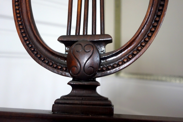 Compiegne - Mobilier de l'Empereur, paire de chaises lyre acajou époque Louis XVI par Deshayes