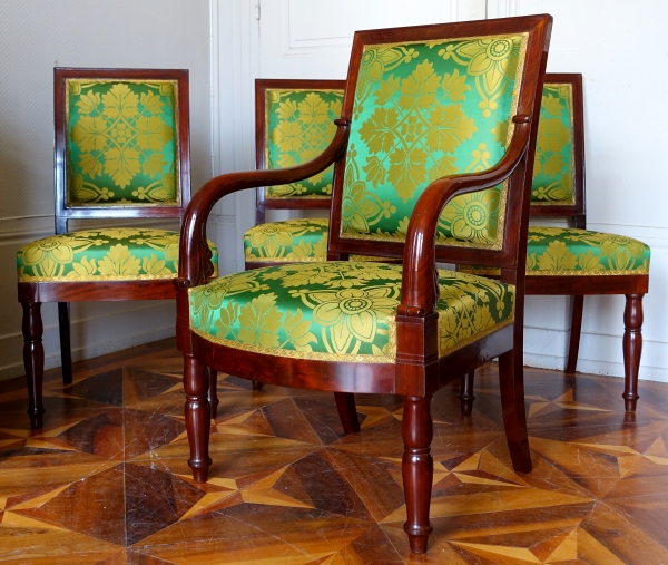 Paire de chaises royales par Jacob au Chateau d'Eu - époque Empire Restauration - estampille et numéro d'inventaire