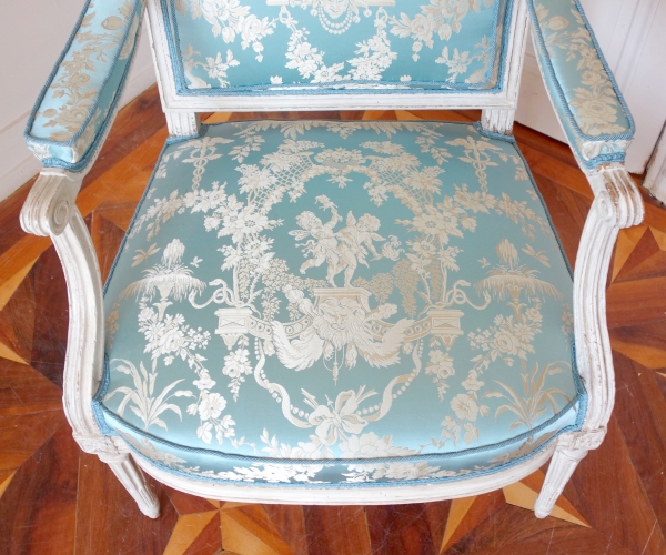 JB Boulard, menuisier du roi : paire de fauteuils à la Reine d'époque Louis XVI, estampillés
