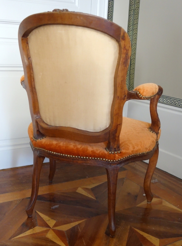 Pair of Louis XV walnut cabriolet armchairs, 18th century