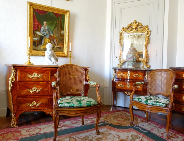 Sulpice Brizard : paire de fauteuils cannés d'époque Louis XV - estampillés