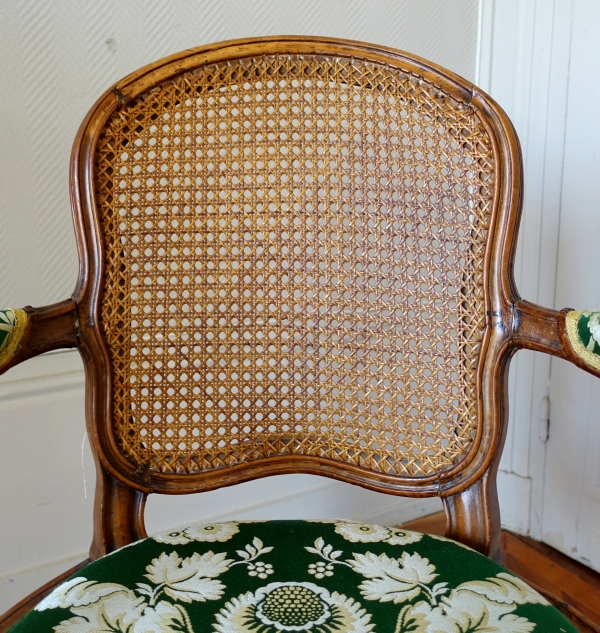 Sulpice Brizard : pair of Louis XV caned armchairs - 18th century