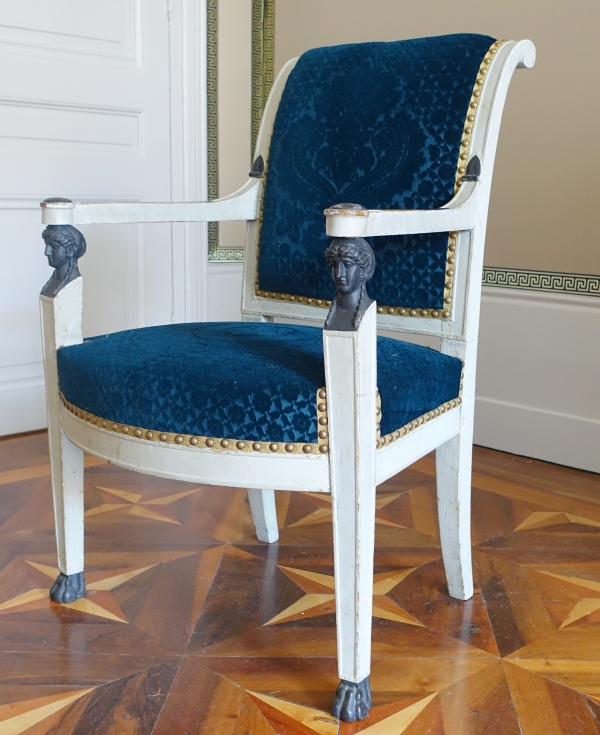 Paire de fauteuils d'époque Consulat en bois laqué, velours frappé Lelièvre-Bonvallet, vers 1800