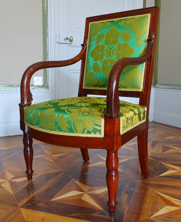 Jacob Desmalter : pair of Empire mahogany armchairs - stamped