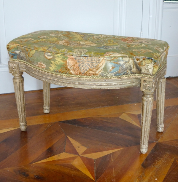 Louis XVI stool for a canopy bed - 18th century