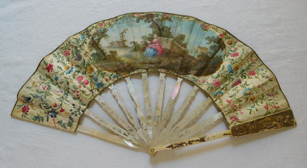 Louis XVI mother of pearl and gouache fan set into its gilt wood frame box