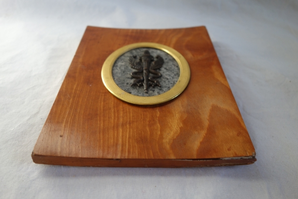 Caducée, miniature - souvenir du Grand Tour, bronze patiné sur fond granit