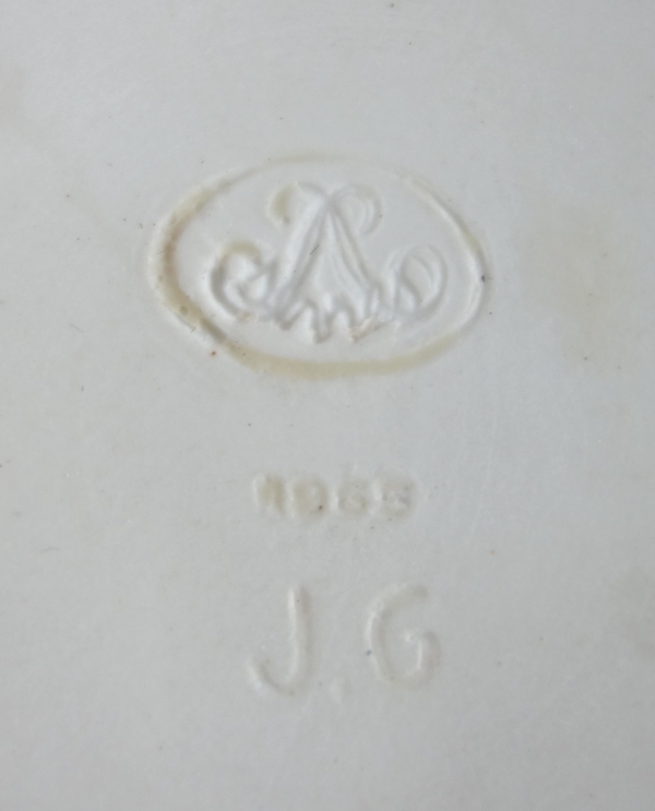 Sèvres : portrait miniature du Général Napoléon Bonaparte en biscuit - signé