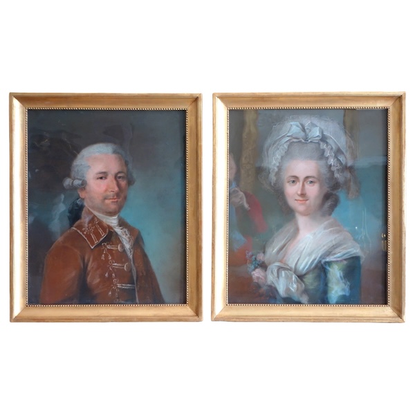 Ecole Française du XVIIIe siècle, paire de portraits pastels d'époque Louis XVI