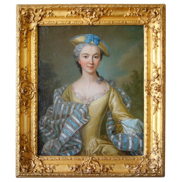 Ecole Française du XVIIIe siècle, entourage de Nattier : portrait de dame dans son cadre d'origine - époque Louis XV