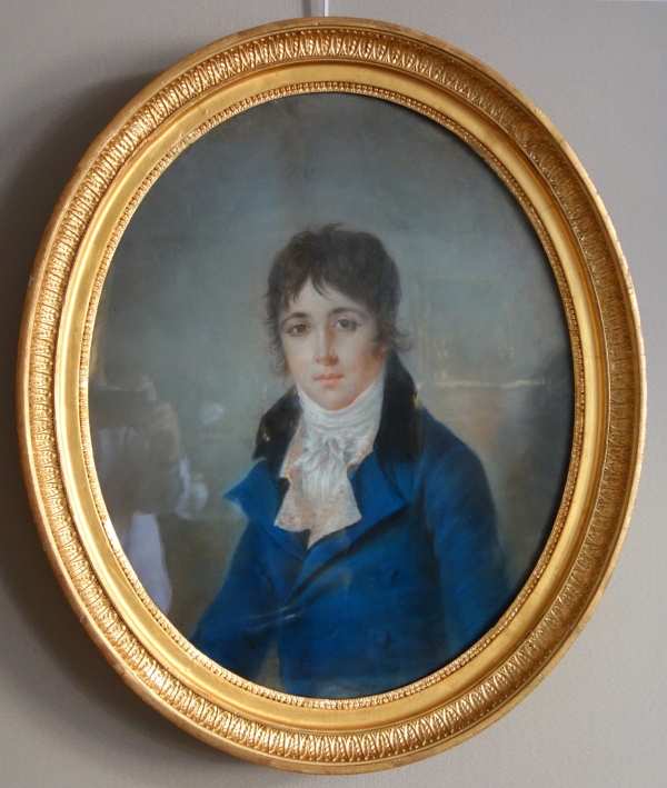 Ecole Française du début XIXe siècle, portrait pastel d'un jeune aristocrate sous l'Empire