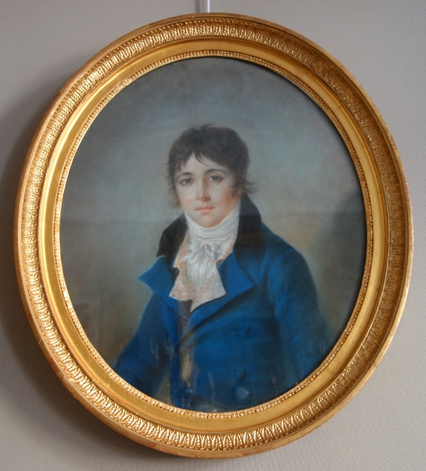 Ecole Française du début XIXe siècle, portrait pastel d'un jeune aristocrate sous l'Empire