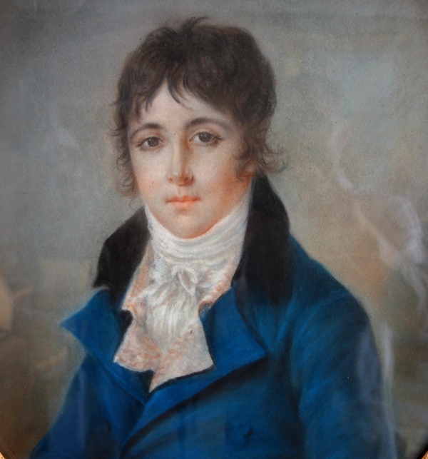 Ecole Française du début XIXe siècle, portrait pastel d'un jeune aristocrate sous l'Empire