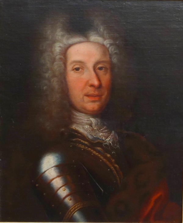 Ecole Française du XVIIIe siècle, portrait d'aristocrate officier en cuirasse, époque Régence