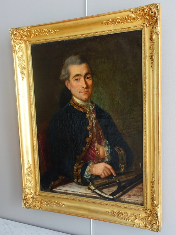 Portrait d'un officier de Marine avec son sextant - époque Louis XV - huile sur toile - 75cm x 97cm