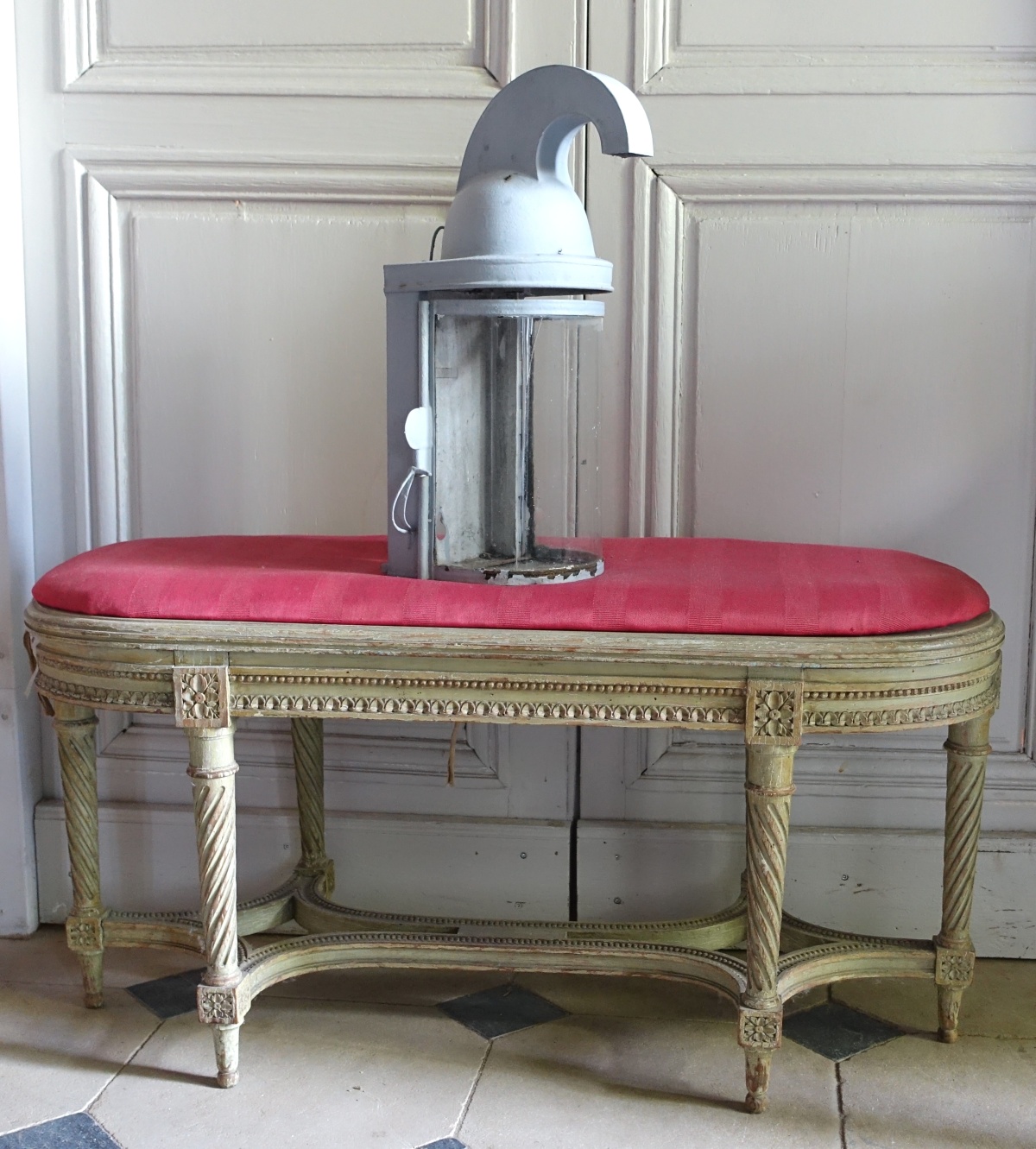 Détail — Lanterne en casque à l'antique pour extérieur château ou intérieur, début XIXe siècle