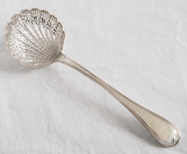 Détail — Cuillère à saupoudrer en argent massif époque Empire poinçon Coq - début XIXe siècle