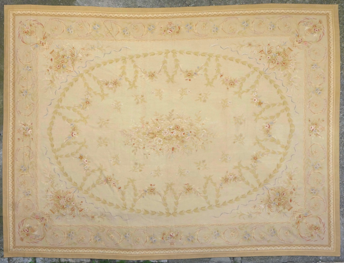 Détail — Grand tapis d'Aubusson de style Louis XVI, époque Napoléon III - 512cm x 396cm