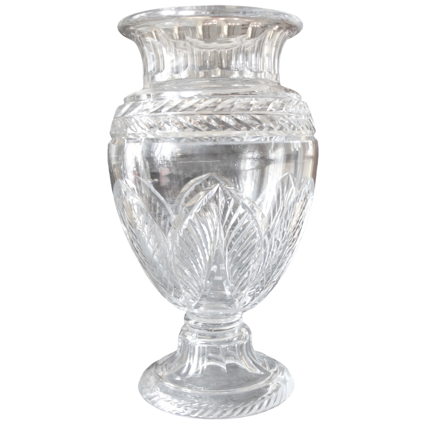 Grand vase ovoïde de style Empire en cristal de Saint Louis finement taillé - 35,5cm