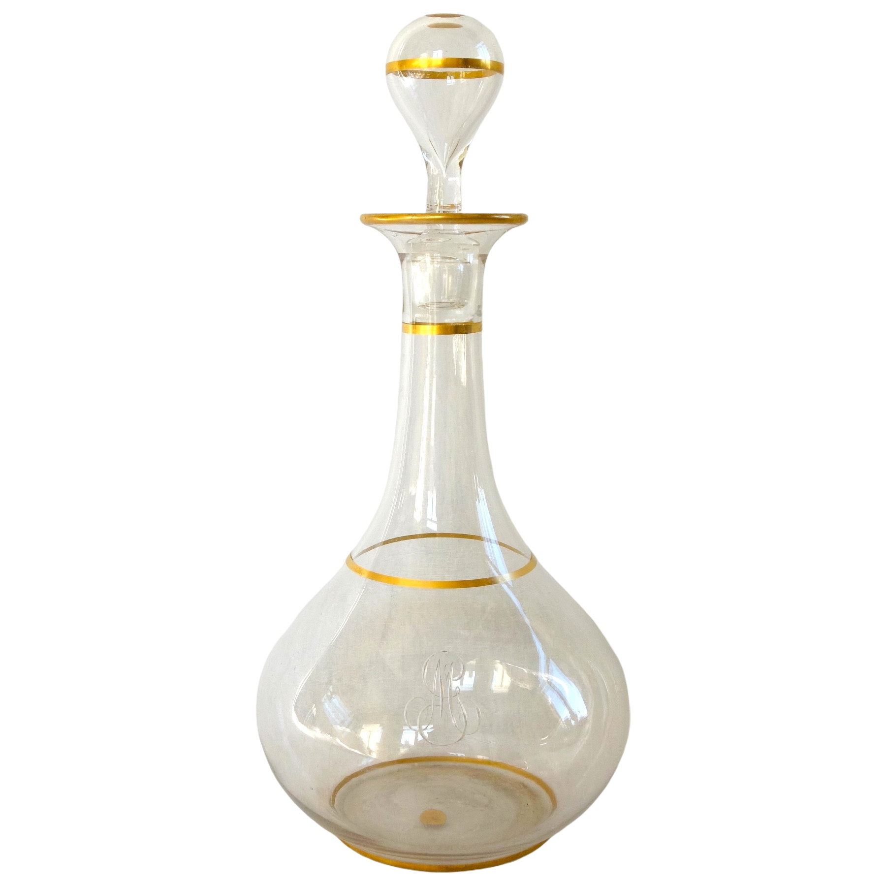 Baccarat crystal wine bottle enhanced with fine gold - original paper sticker