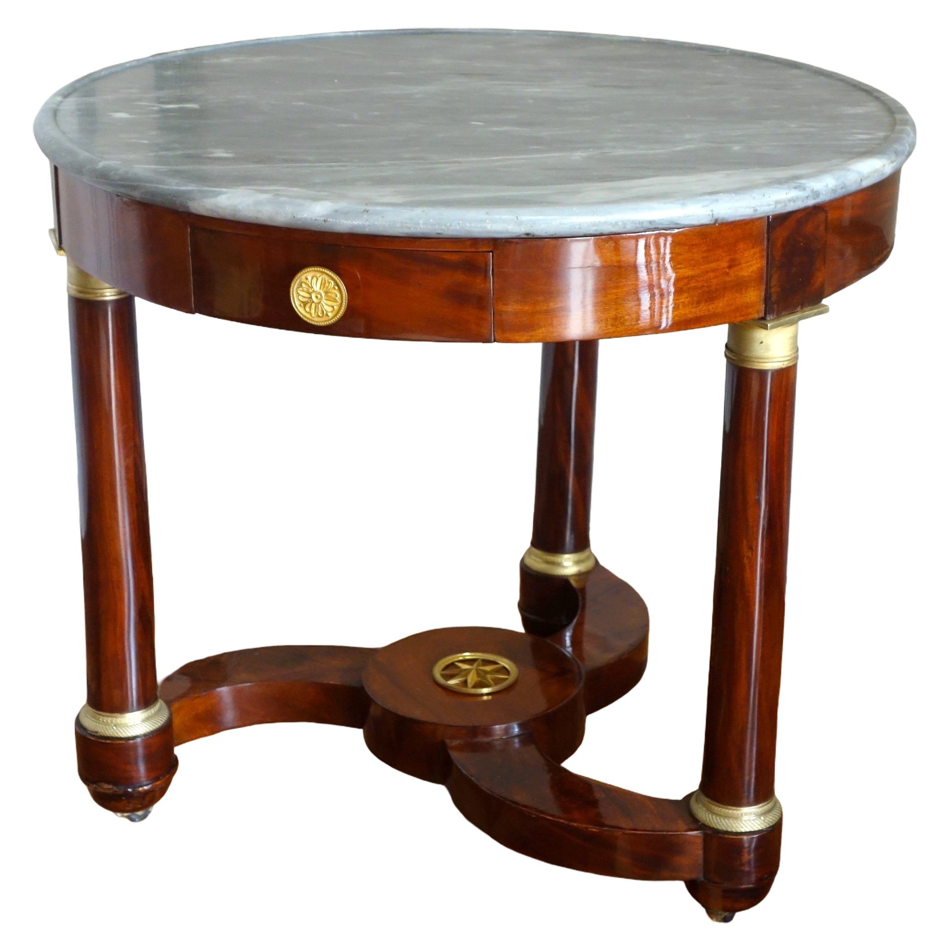 Guéridon / table à thé Empire en acajou, bronze doré au mercure et marbre bleu Turquin