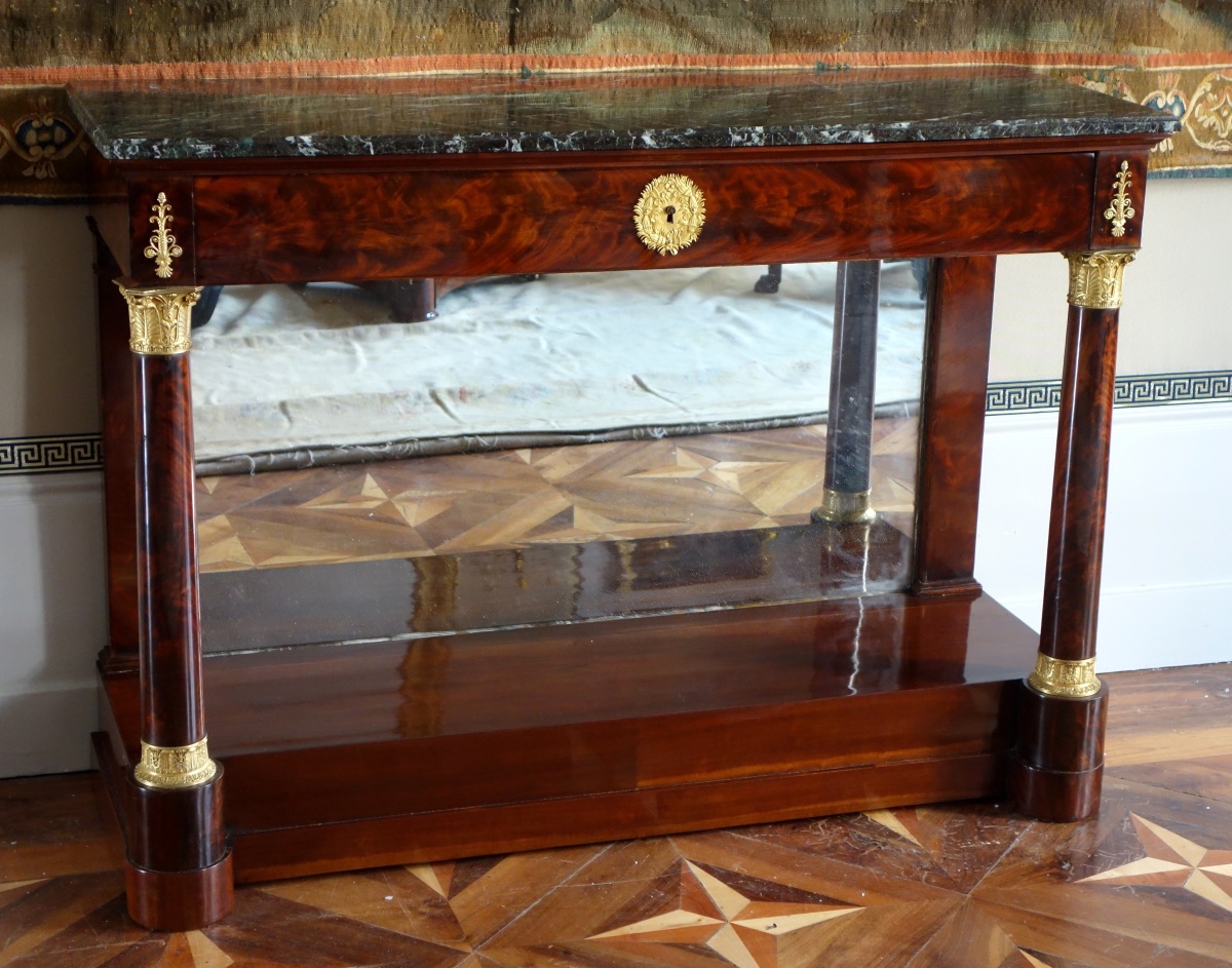 Détail — Importante console d'époque Empire en acajou et bronze doré, dans le goût de Jacob Desmalter