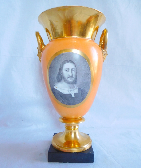 Détail — Grand vase d'ornement Empire en porcelaine de Paris - portrait de François Ier