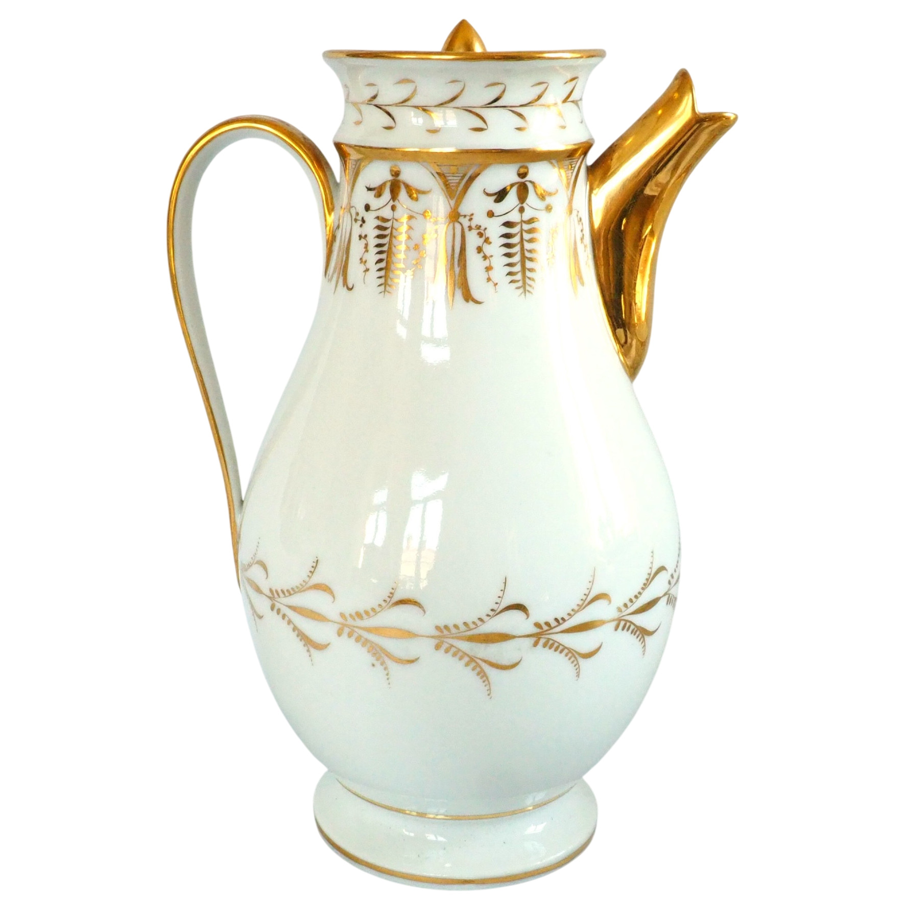 Verseuse, cafetière d'époque Empire en porcelaine de Paris attribuée à Locré