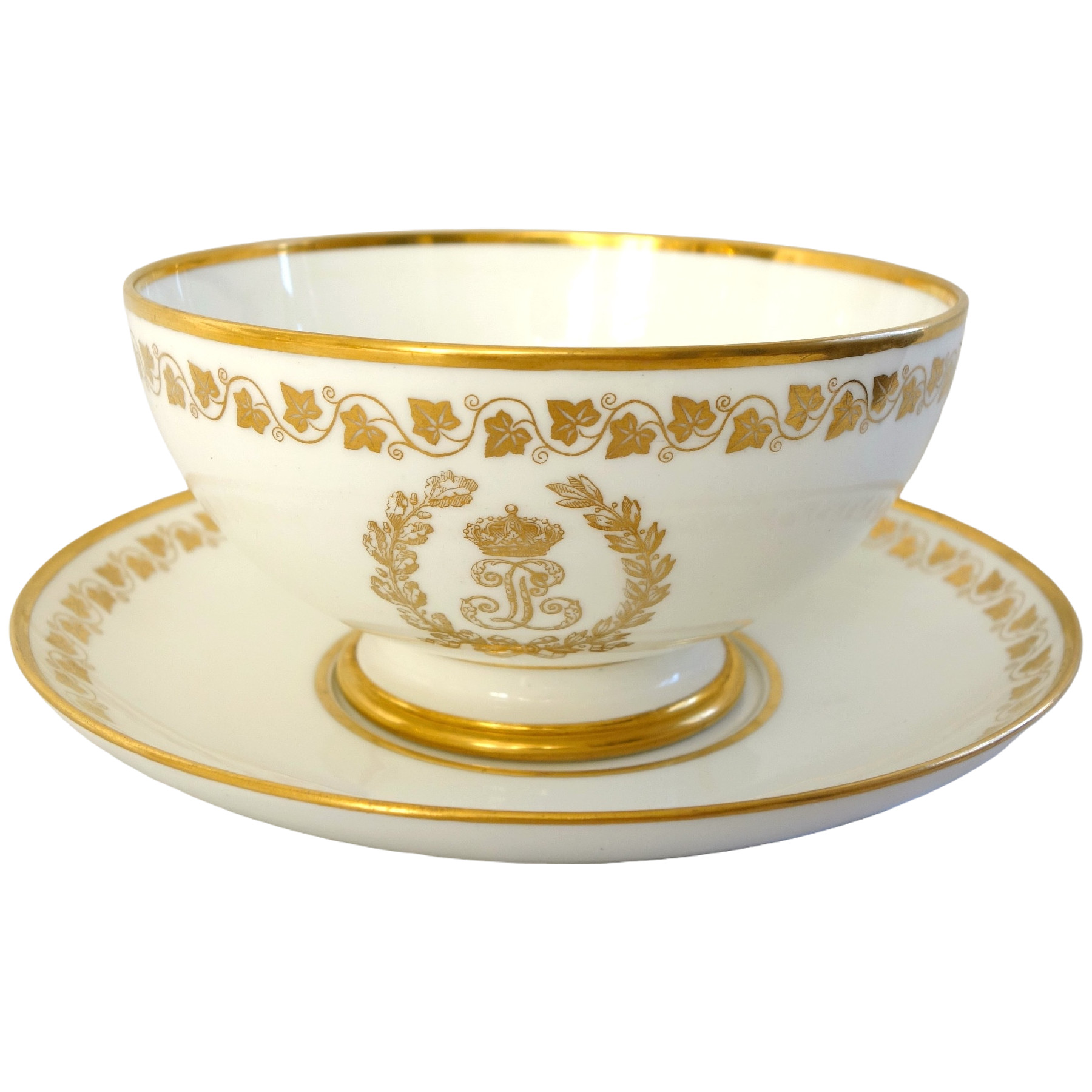 Bol et soucoupe royale de Louis Philippe à Trianon - porcelaine de Sèvres, service des Princes