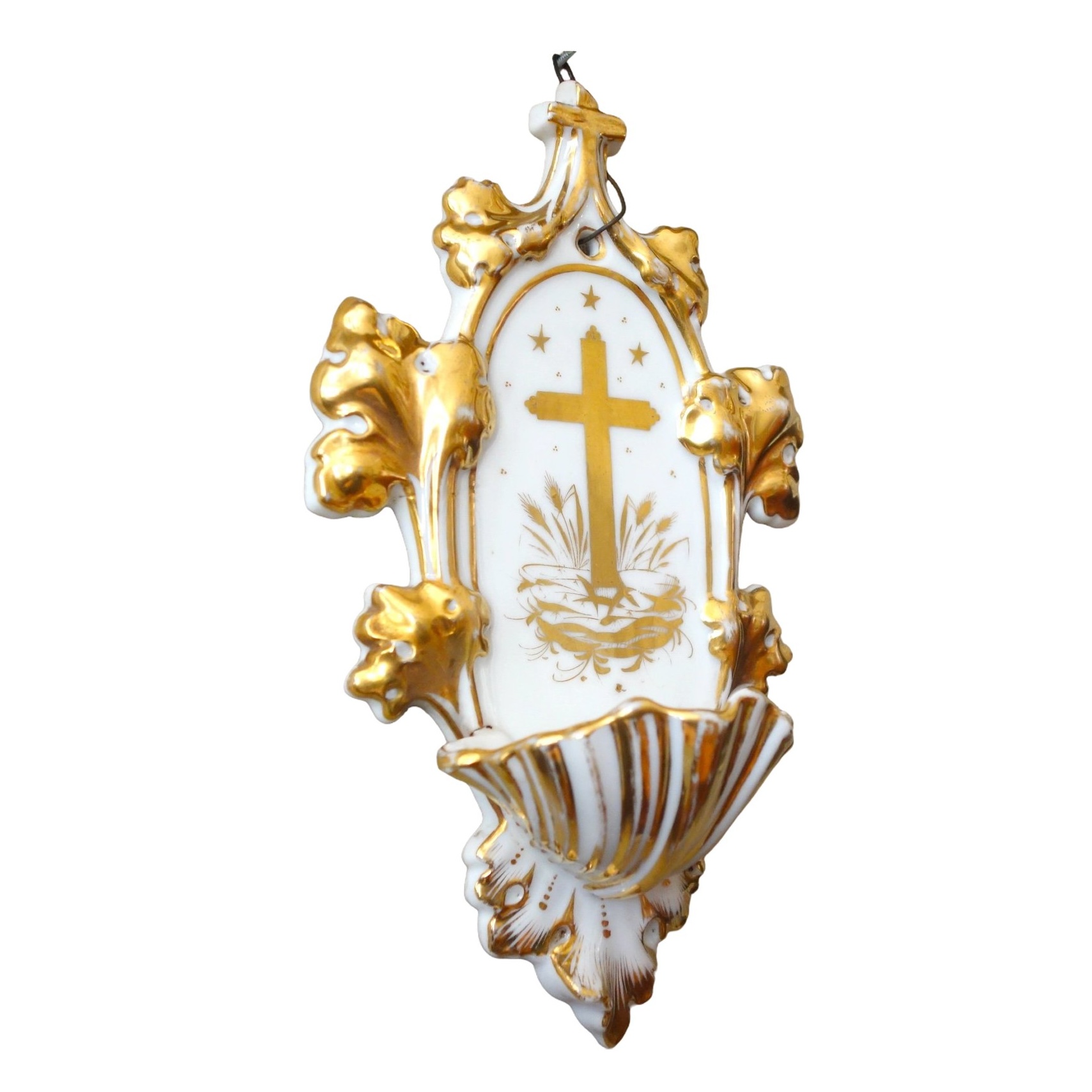 Bénitier en porcelaine de Paris blanche et or vers 1840 - objet catholique traditionaliste