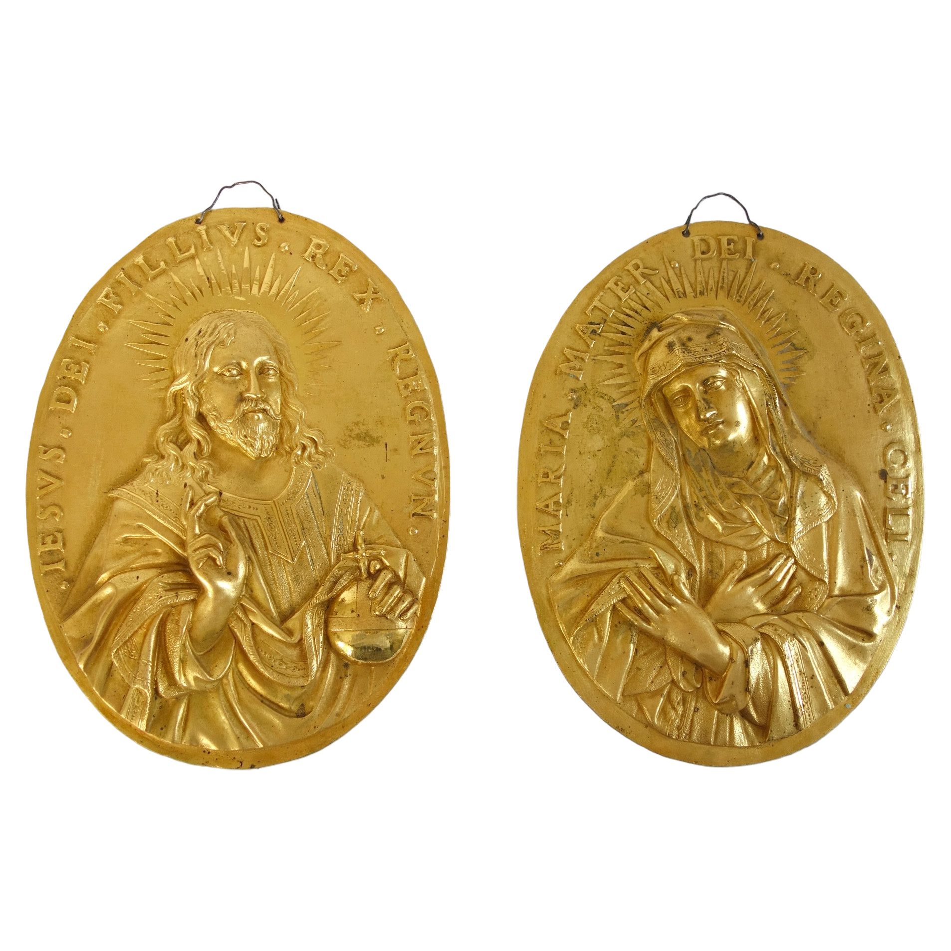 Paire de plaques de dévotion Louis XIV - Jésus et Sainte Vierge en bronze ciselé & doré au mercure