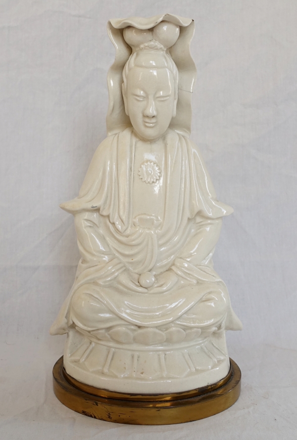 Detail — Chinese porcelain Guanyin statue, bronze base - late 19th century