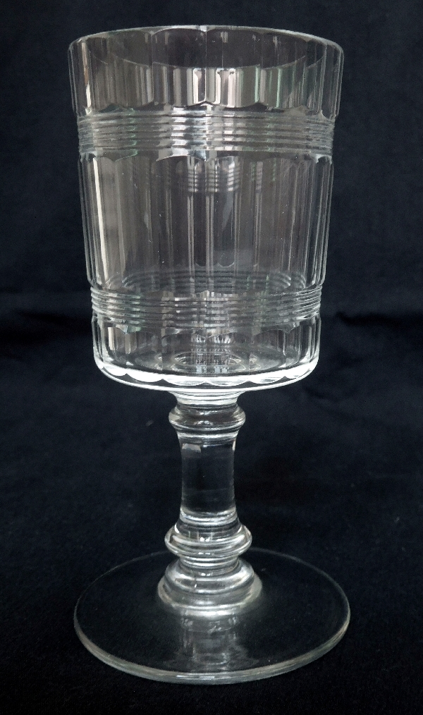 Détail — Verre à vin en cristal de Baccarat, modèle proche de Chicago à double filet - 12,3cm