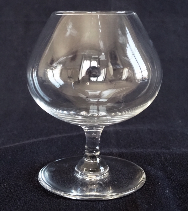 Détail — Verre à cognac en cristal de Baccarat, modèle Perfection / Oenologie - 8,8cm - signé