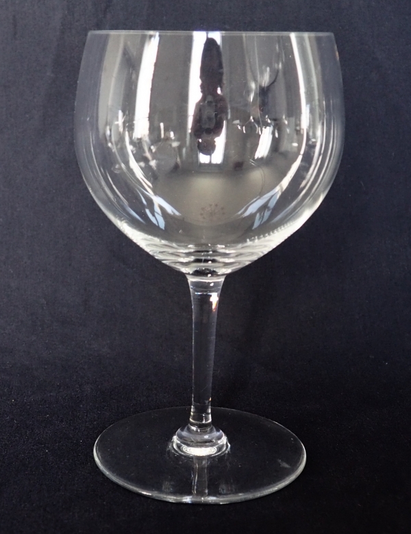 Détail — Verre à dégustation ou verre à eau en cristal de Baccarat, modèle Volnay - 16,7cm - signé