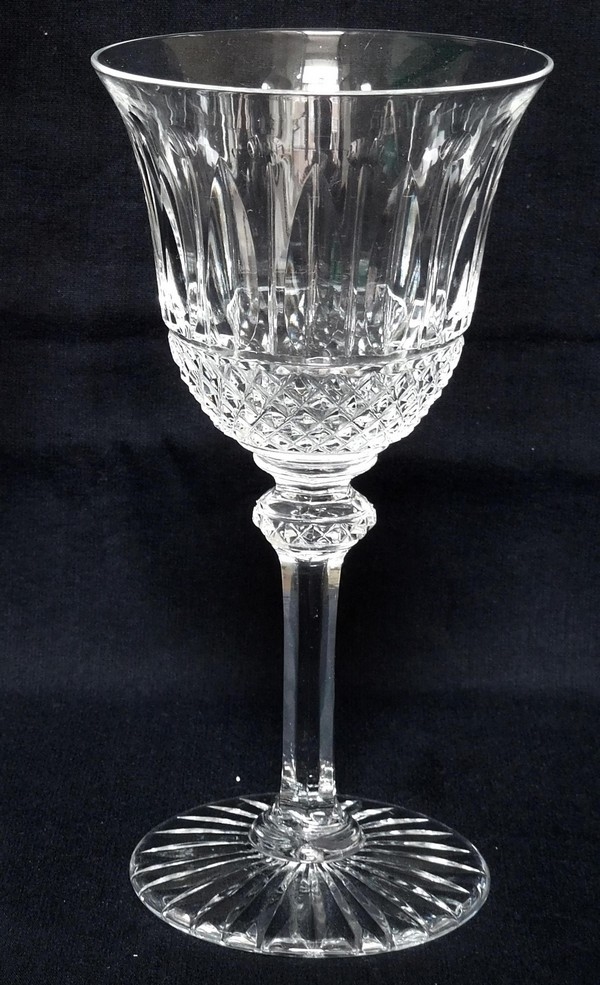 Détail — Verre à vin blanc / verre à porto en cristal de St Louis, modèle Tommy - signé - 13,9cm