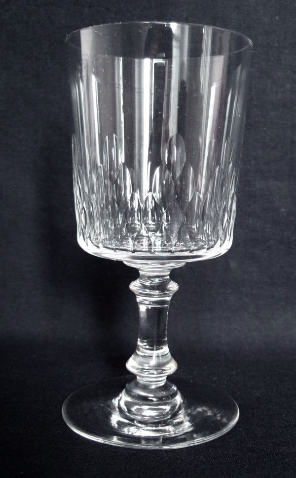Détail — Verre à vin en cristal de Baccarat, modèle Champigny / Richelieu cylindrique - 12,3cm