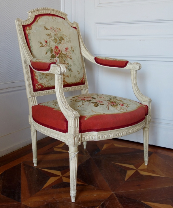 Détail — Claude Sené : fauteuil à la Reine d'époque Louis XVI estampillé, tapisserie de Beauvais & numéro d'inventaire